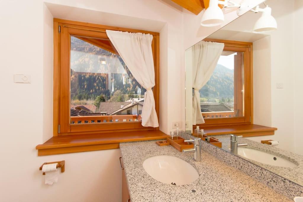 Lovely Apt In Pinzolo Val Rendena 7 Экстерьер фото