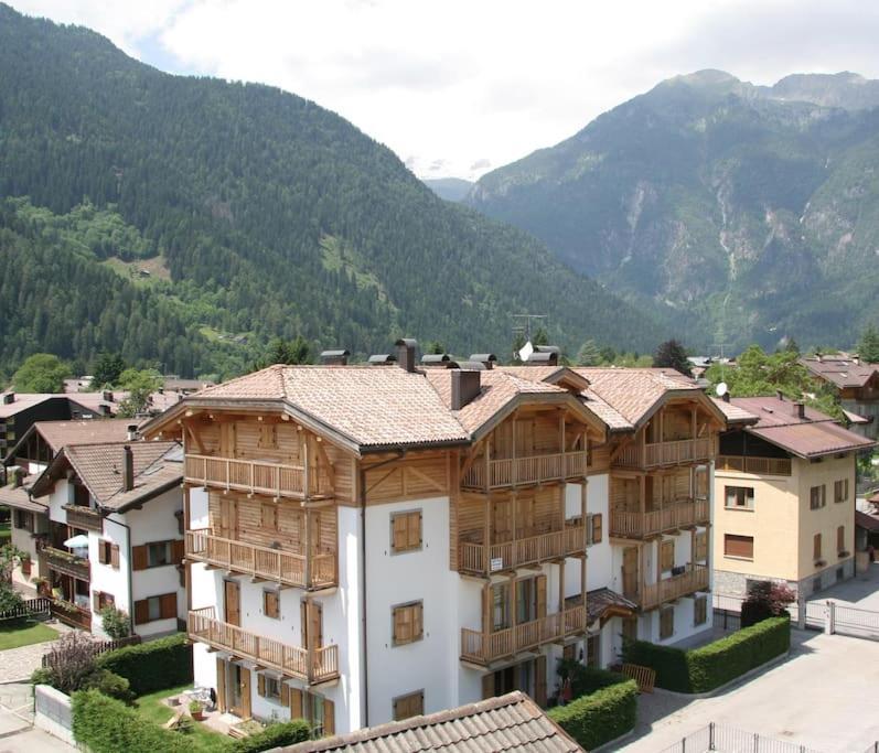 Lovely Apt In Pinzolo Val Rendena 7 Экстерьер фото
